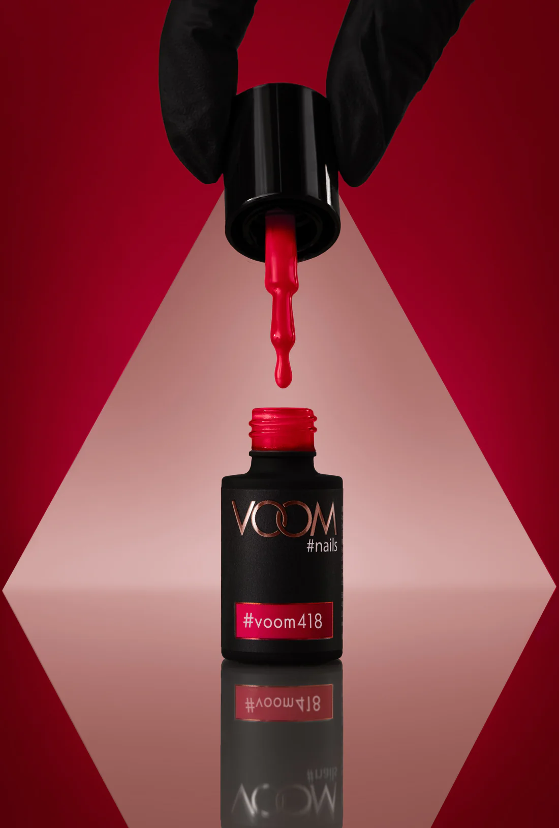Kolorowy lakier hybrydowy #voom418 SCARLET RED 5 ml